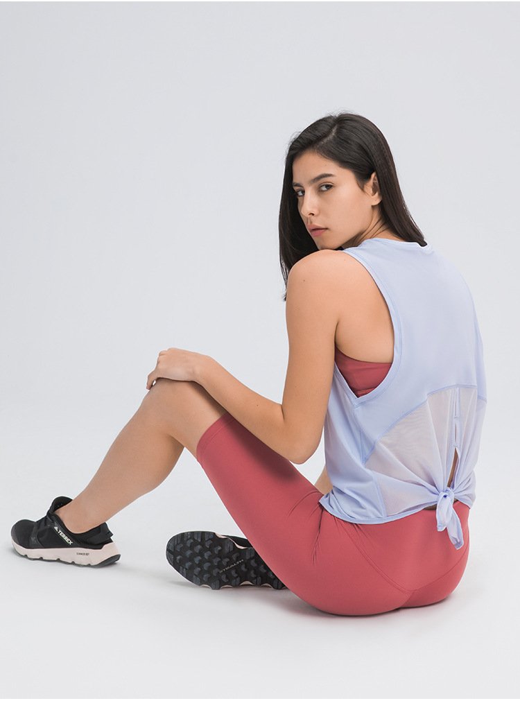 Athletic Loose Crop Top with Back Mesh - Image 26