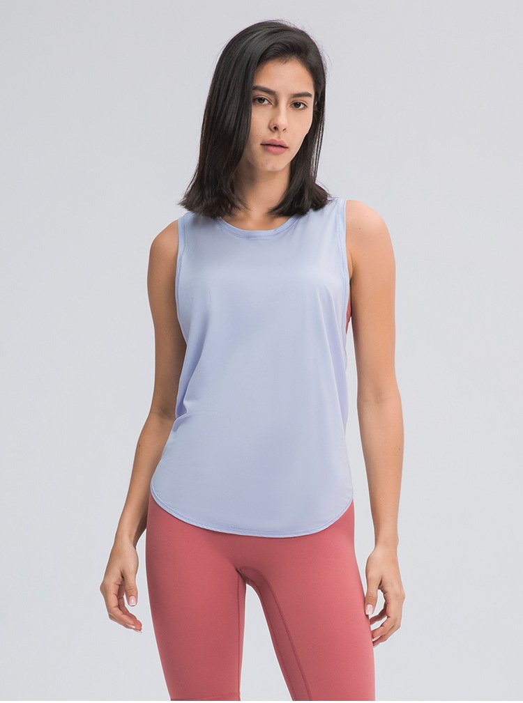 Athletic Loose Crop Top with Back Mesh - Image 25